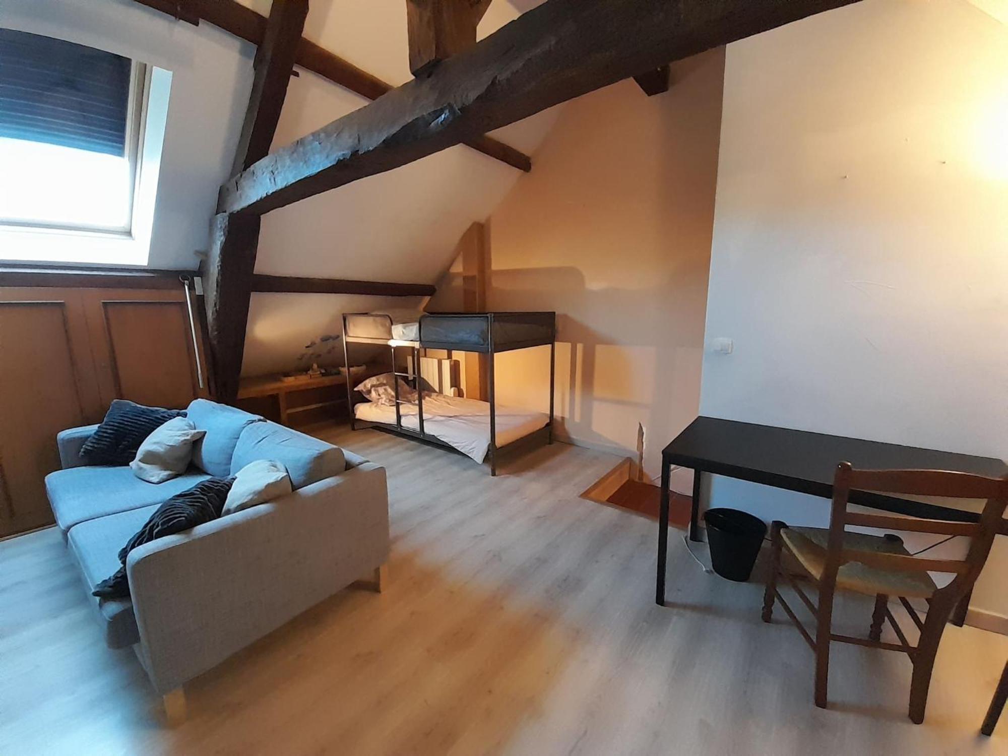 Les Anciennes écuries du Château Vatan Extérieur photo